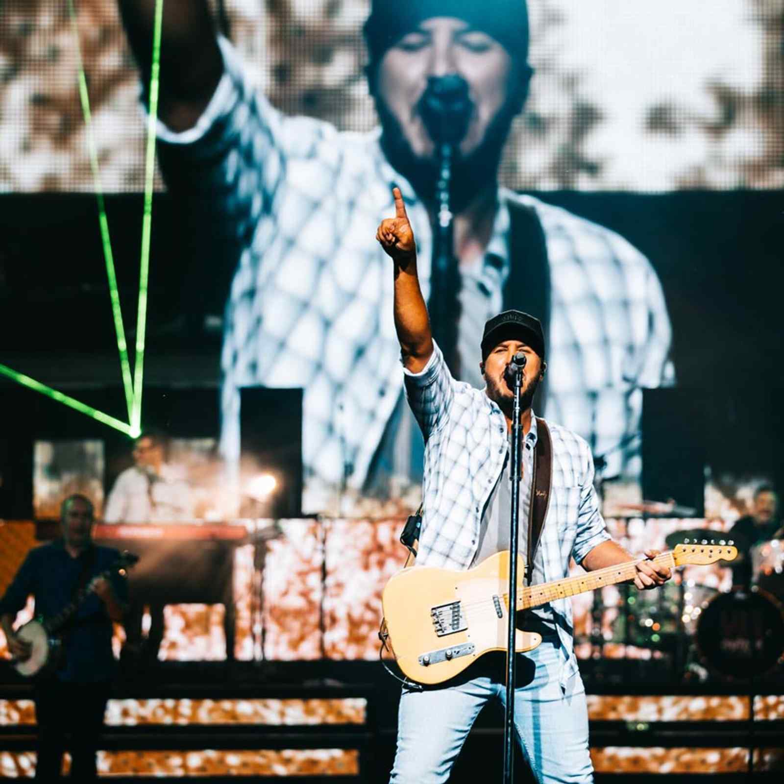 Luke Bryan 2026 Tour Get Ready to Shake It and Sway to the Country